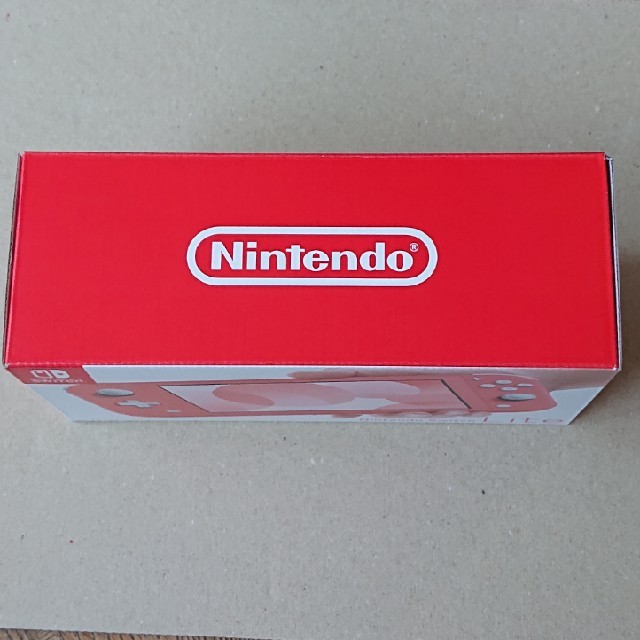 Nintendo Switch Lite コーラル