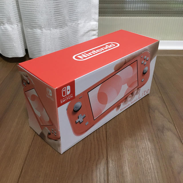 Nintendo Switch Lite コーラル　任天堂　スイッチ