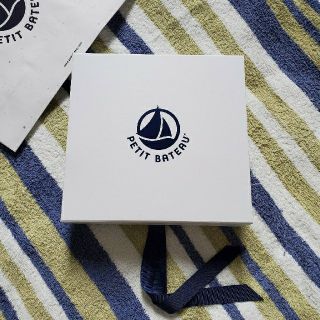 プチバトー(PETIT BATEAU)の【こみちさん専用】プチバトーギフトボックス☆新品未使用☆(その他)