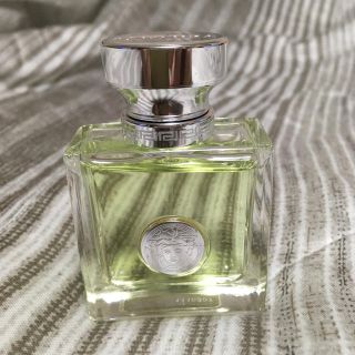 ヴェルサーチ(VERSACE)のヴェルサーチ　ヴェルセンス　オーデトワレ(ナチュラルスプレー)30ml(ユニセックス)