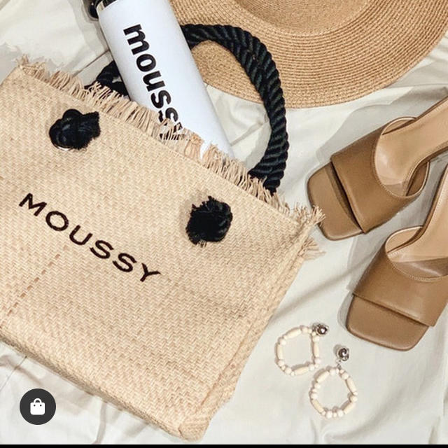 moussy(マウジー)のmoussy新作♡NATURAL SHEET LOGO バッグ♡麦わらバッグ レディースのバッグ(トートバッグ)の商品写真