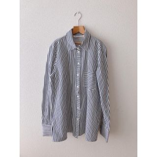 ザラ(ZARA)の【美品】ザラ シンプルシャツ Aライン ブラウス(シャツ/ブラウス(長袖/七分))