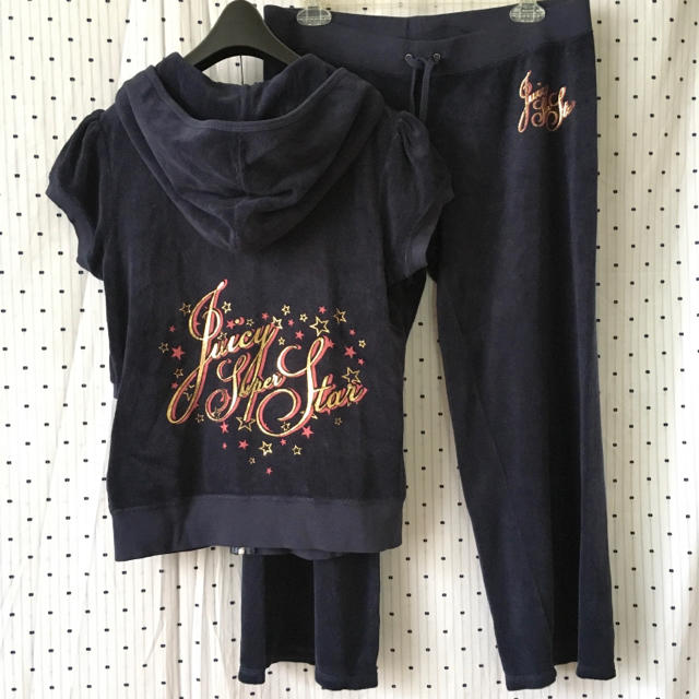 Juicy Couture(ジューシークチュール)のJUICYCOUTUREジューシーUS限定 パイル セットアップ navy  Ｌ レディースのルームウェア/パジャマ(ルームウェア)の商品写真