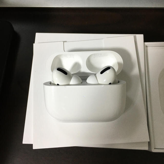 AirPods Proヘッドフォン/イヤフォン