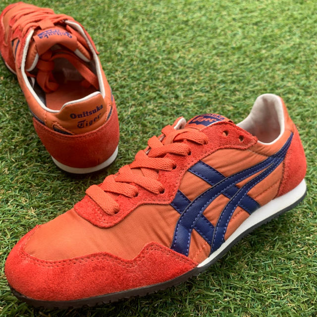 Onitsuka Tiger(オニツカタイガー)の美品24 Onitsuka Tiger オニツカタイガー セラーノ E66 レディースの靴/シューズ(スニーカー)の商品写真