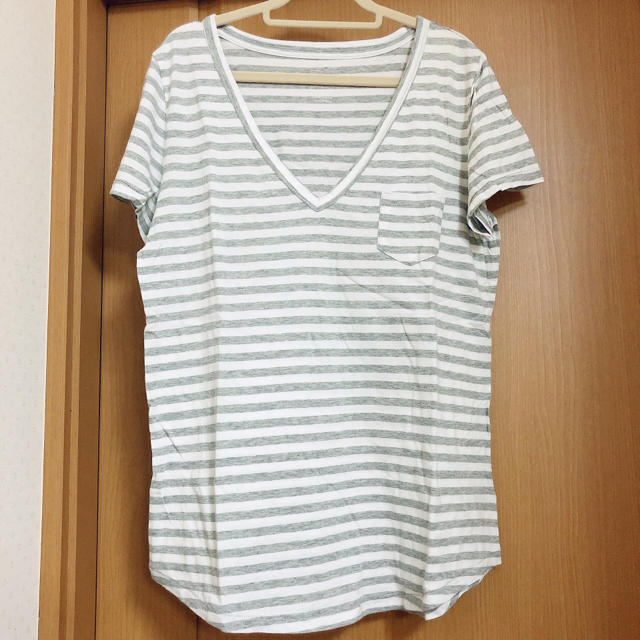 GAP(ギャップ)の【新品】GAP ボーダーVネックTシャツ レディースのトップス(Tシャツ(半袖/袖なし))の商品写真