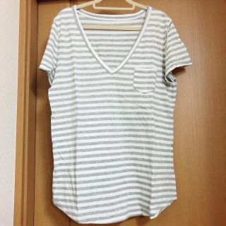 ギャップ(GAP)の【新品】GAP ボーダーVネックTシャツ(Tシャツ(半袖/袖なし))