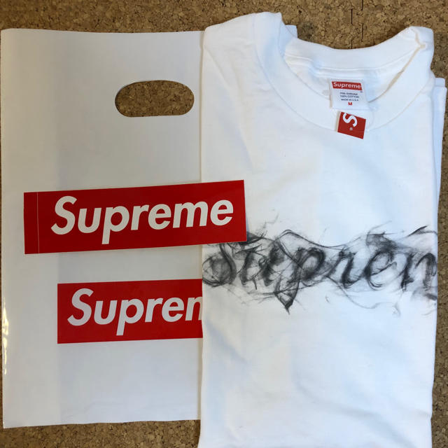 Supreme(シュプリーム)のシグナル様専用 smoke Tee Mサイズ white シュプリーム 新品 メンズのトップス(Tシャツ/カットソー(半袖/袖なし))の商品写真