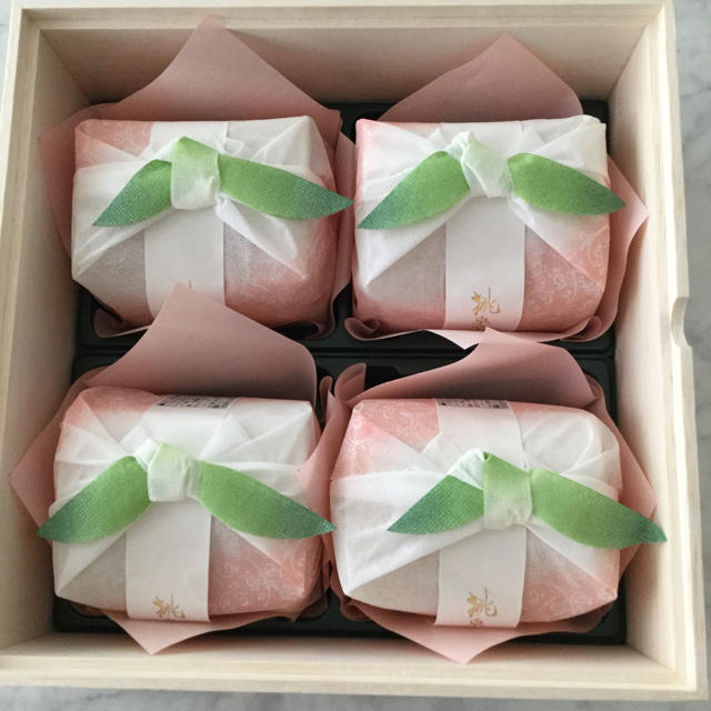 宗家源吉兆庵 桃泉果4個入の通販 by たまごちゃん|ラクマ 宗家源吉兆庵 桃泉果4個入の通販 by たまごちゃん|ラクマ