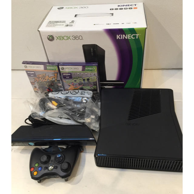 Xbox360(エックスボックス360)のXBOX360 KINECT 4GB 本体&付属品&ゲームソフト エンタメ/ホビーのゲームソフト/ゲーム機本体(家庭用ゲーム機本体)の商品写真