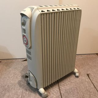 デロンギ(DeLonghi)のオイルヒーター(オイルヒーター)