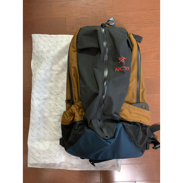 ARC'TERYX × BEAMS