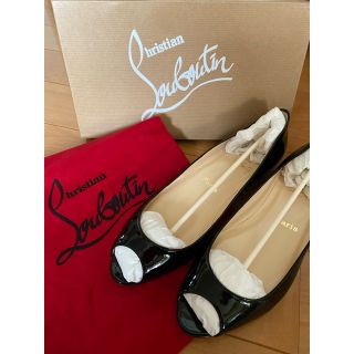 クリスチャンルブタン(Christian Louboutin)の【お値下げ】新品:クリスチャン ルブタン 黒オープントゥパンプス(ハイヒール/パンプス)