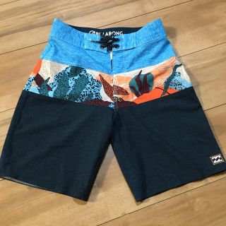 ビラボン(billabong)のまぁや様専用　BILLABONG 水着(水着)