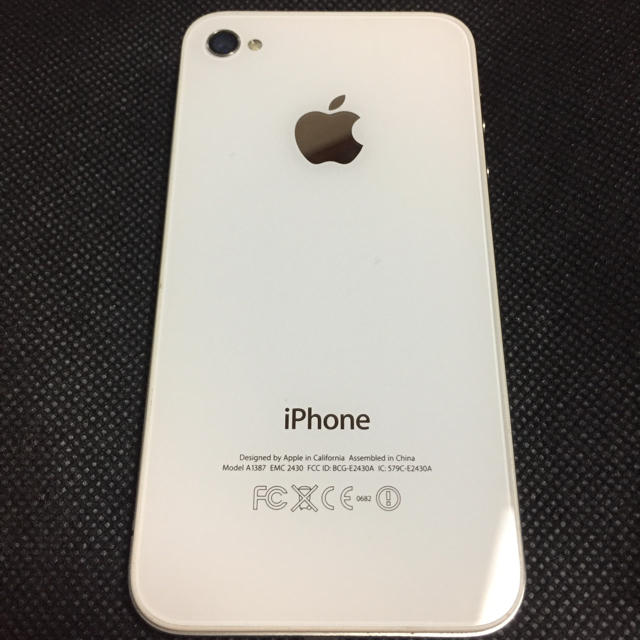 Apple(アップル)のiphone 4S 16GB ホワイト スマホ/家電/カメラのスマートフォン/携帯電話(スマートフォン本体)の商品写真