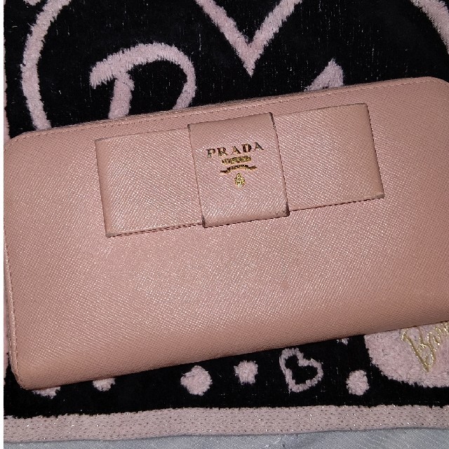 PRADA(プラダ)のにっくんさん専用   PRADA 長財布 レディースのファッション小物(財布)の商品写真