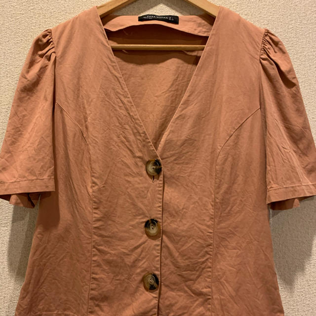 ZARA(ザラ)のZARA ブラウス レディースのトップス(シャツ/ブラウス(半袖/袖なし))の商品写真