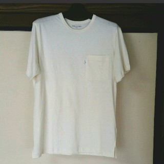 コムサデモード(COMME CA DU MODE)の未使用　コムサデモードTシャツ　メンズM(Tシャツ/カットソー(半袖/袖なし))