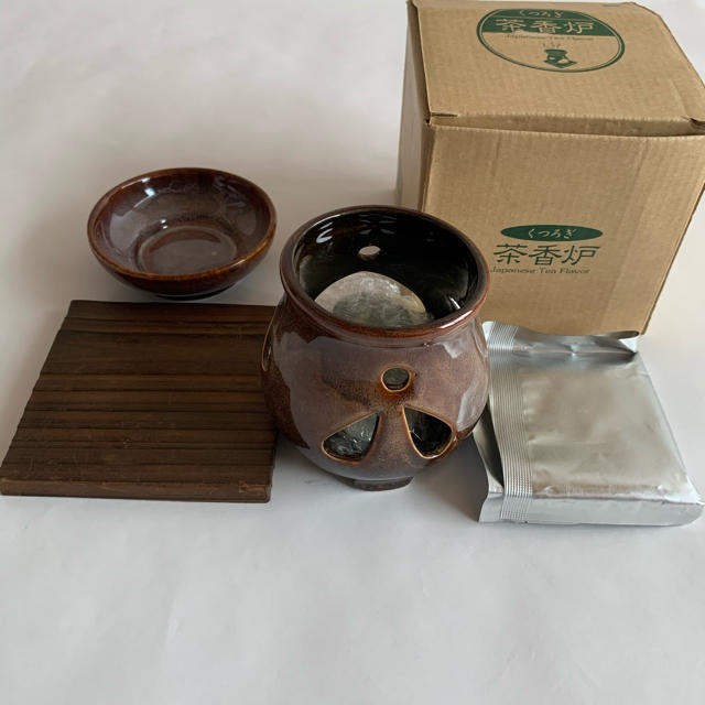 茶香炉　陶器　新品未使用 コスメ/美容のリラクゼーション(お香/香炉)の商品写真