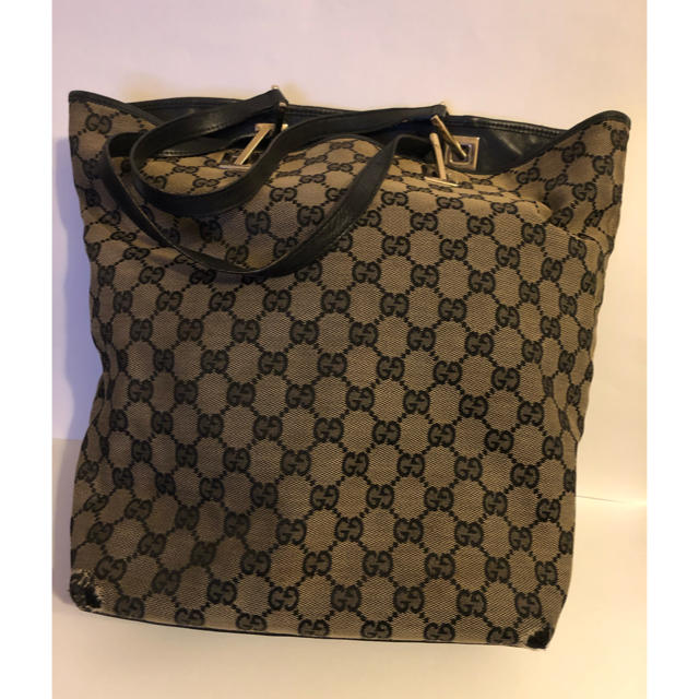 Gucci(グッチ)のGUCCI GGモノグラム柄　バケツ型トートバッグ レディースのバッグ(トートバッグ)の商品写真