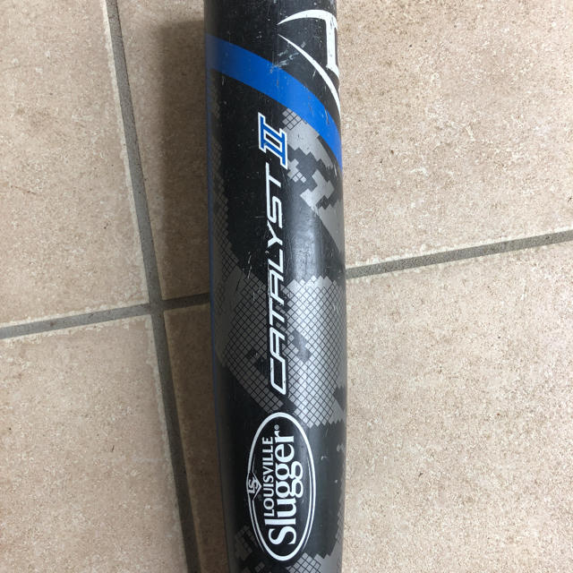 Louisville Slugger(ルイスビルスラッガー)のカタリスト スポーツ/アウトドアの野球(バット)の商品写真