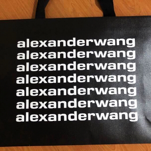 Alexander Wang(アレキサンダーワン)の値段見直しました！最終値下げ メンズのバッグ(ボディーバッグ)の商品写真