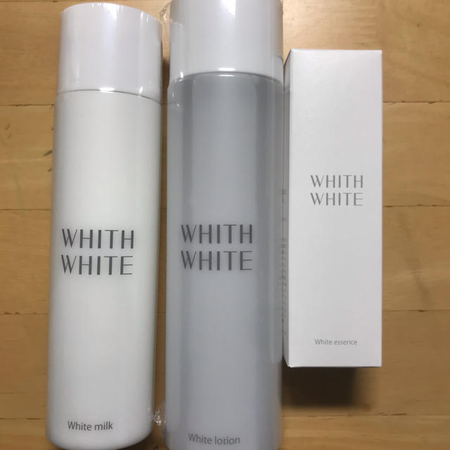 【新品未開封】WHITHWHITE フィスホワイト 3点セット コスメ/美容のスキンケア/基礎化粧品(化粧水/ローション)の商品写真