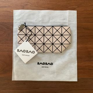 イッセイミヤケ(ISSEY MIYAKE)の【新品未使用】BAOBAO ポーチ(ポーチ)