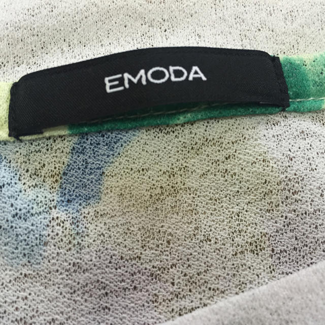 EMODA(エモダ)のEMODA Ｔシャツ レディースのトップス(Tシャツ(半袖/袖なし))の商品写真