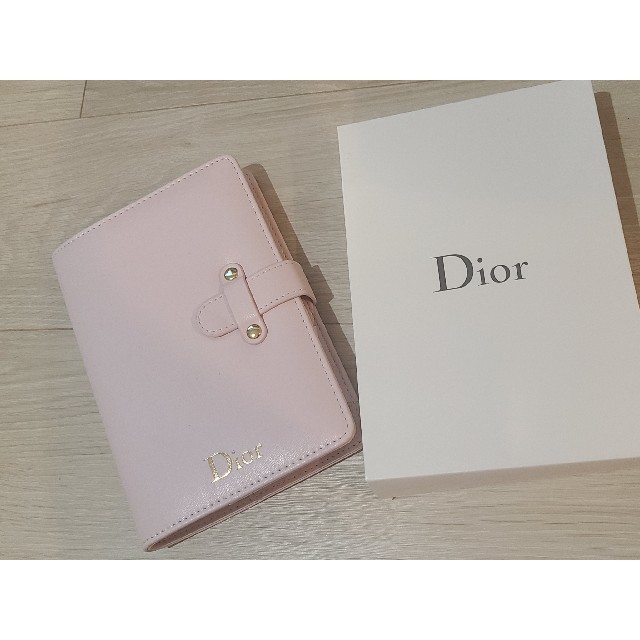 Dior(ディオール)のDior🤎ノベルティ コスメ/美容のメイク道具/ケアグッズ(その他)の商品写真