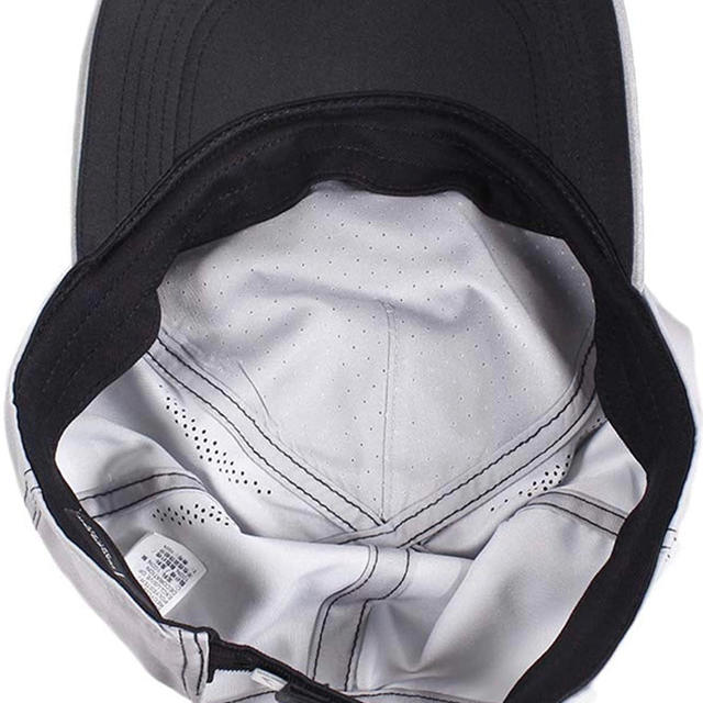 NIKE(ナイキ)の【週末限定値引】ナイキキャップ　NIKE GFX アトモスフィアグレー メンズの帽子(キャップ)の商品写真