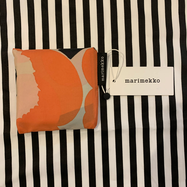 marimekko(マリメッコ)のmarimekko マリメッコ　完売UNIKKOスマートバッグ　新品送料込 レディースのバッグ(エコバッグ)の商品写真