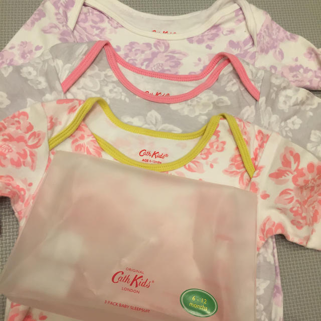 Cath Kidston(キャスキッドソン)のキャスキッドソン ロンパース 6〜12month キッズ/ベビー/マタニティのベビー服(~85cm)(ロンパース)の商品写真