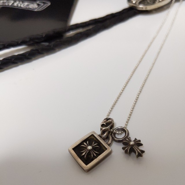 メンズCHROME HEARTS フレームドCHプラスチャーム