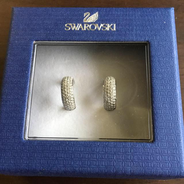 SWAROVSKI(スワロフスキー)のスワロフスキーピアス  新品、未使用 レディースのアクセサリー(ピアス)の商品写真