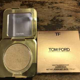 トムフォード(TOM FORD)のトムフォード　フェイスパウダー　ゴールド　艶肌(フェイスパウダー)