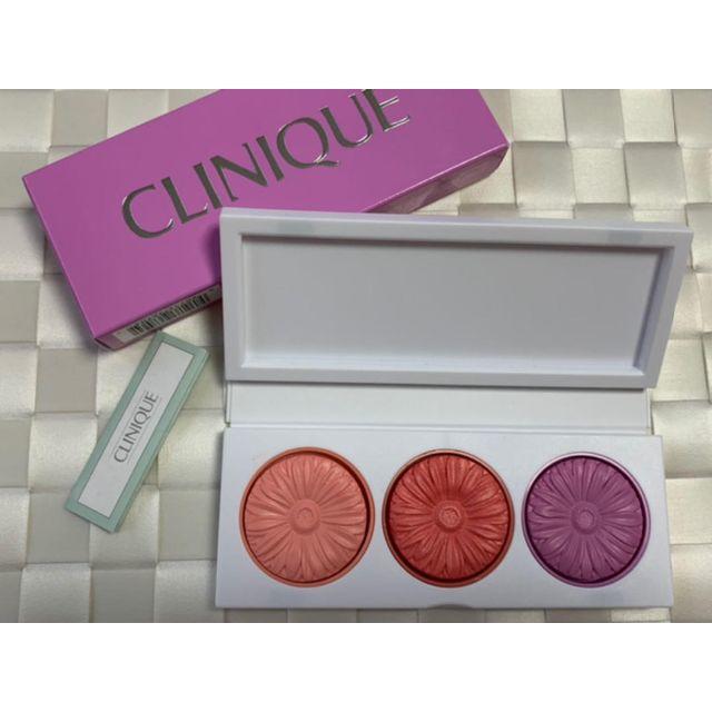 CLINIQUE(クリニーク)の【未使用】クリニーク　チークポップパレット　3色　2018クリスマスコフレ コスメ/美容のベースメイク/化粧品(チーク)の商品写真