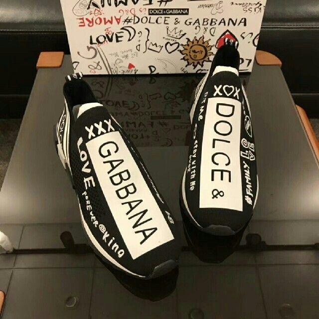 超人気爆発 DOLCE&GABBANAスニーカー