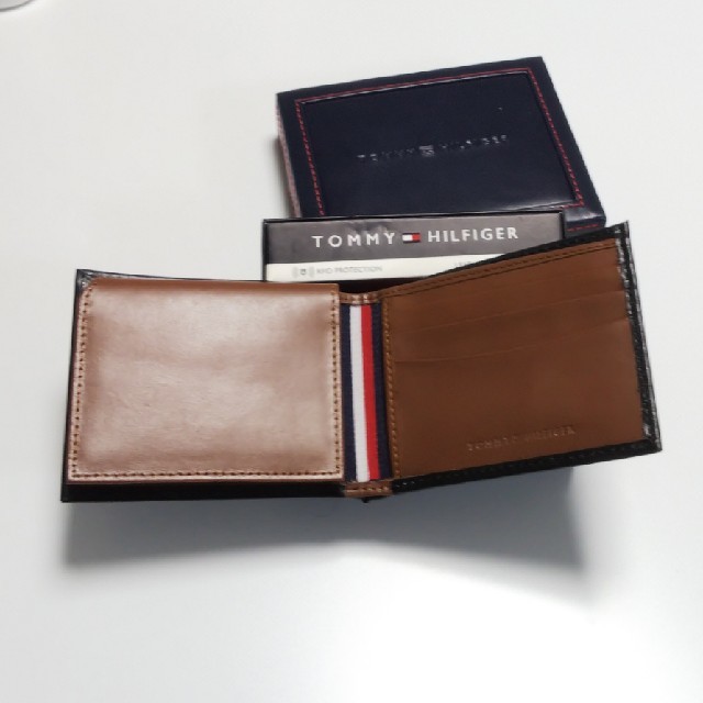 TOMMY HILFIGER - TOMMY HILFIGER 財布の通販 by momomo's shop｜トミーヒルフィガーならラクマ