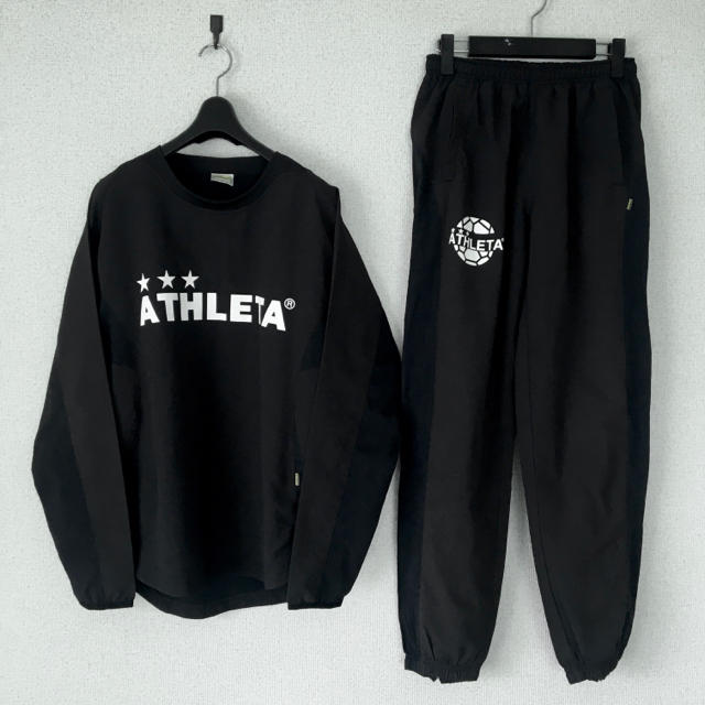 ATHLETA(アスレタ)のATHLETA ピステ シャカシャカ セットアップ 上下セット ブラック ロゴ スポーツ/アウトドアのサッカー/フットサル(ウェア)の商品写真