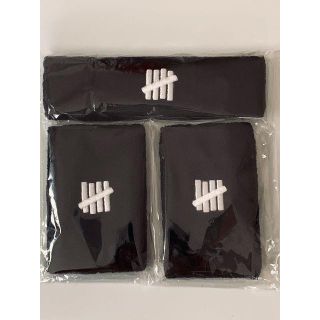 アンディフィーテッド(UNDEFEATED)の新品未使用 UNDEFEATED リスト&ヘアバンドセット(バングル/リストバンド)