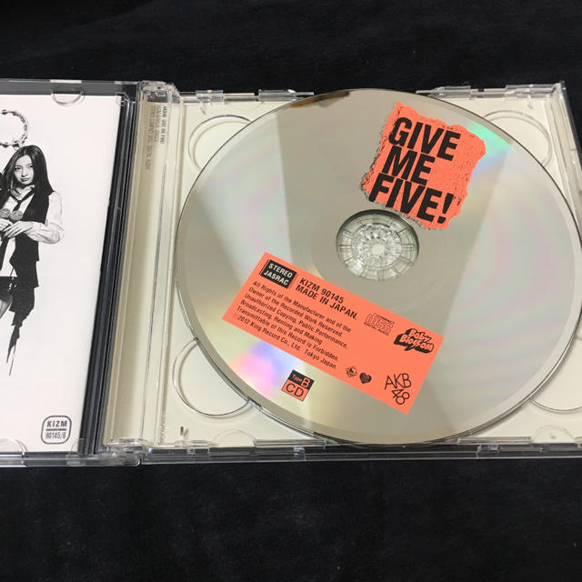 AKB48(エーケービーフォーティーエイト)のGIVE ME FIVE!(Type B) 未再生品 エンタメ/ホビーのCD(ポップス/ロック(邦楽))の商品写真