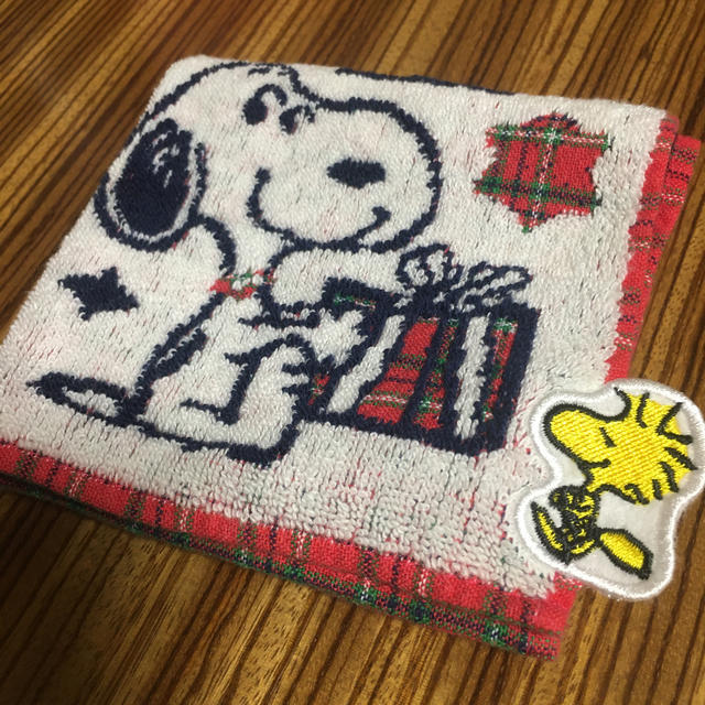 SNOOPY(スヌーピー)のSNOOPY | ハンドタオル レディースのファッション小物(ハンカチ)の商品写真