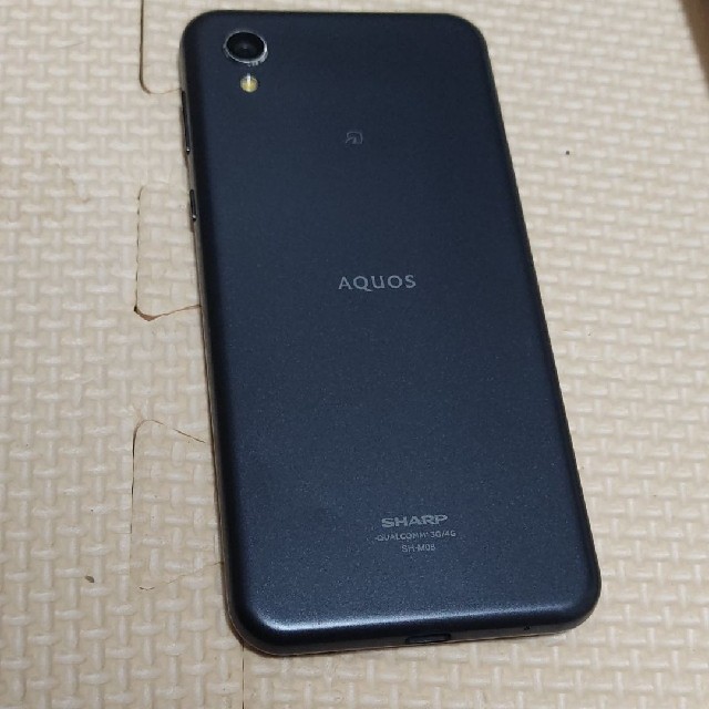 AQUOS(アクオス)のジャンク　AQUOS sense2 ニュアンスブラック 32 GB SIMフリー スマホ/家電/カメラのスマートフォン/携帯電話(スマートフォン本体)の商品写真