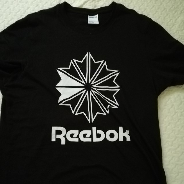 Reebok(リーボック)のReebok　シャツ メンズのトップス(Tシャツ/カットソー(半袖/袖なし))の商品写真