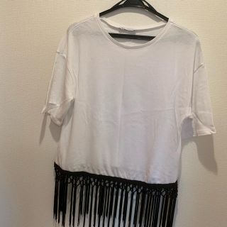 ザラ(ZARA)の新品　ZARA カットソー　半袖　フリンジ　白　ホワイト　Tシャツ(Tシャツ(半袖/袖なし))