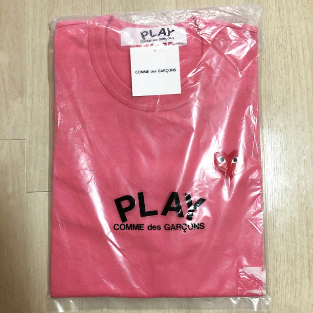 新作 新品 送料込 プレイ コムデギャルソン サマーTシャツ ピンク-