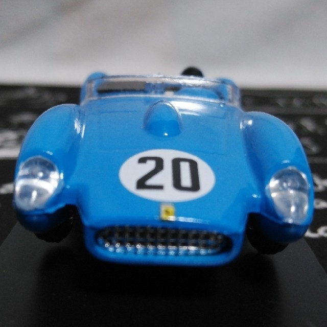 Ferrari(フェラーリ)のFerrari250TESTAROSSA　1/43スケールモデル(リユース品) エンタメ/ホビーのおもちゃ/ぬいぐるみ(ミニカー)の商品写真