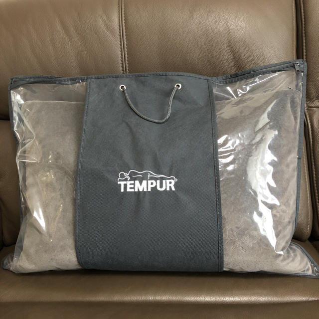 TEMPUR(テンピュール)の【最終お値下げ】TEMPUR  コンフォートピロー  インテリア/住まい/日用品の寝具(枕)の商品写真