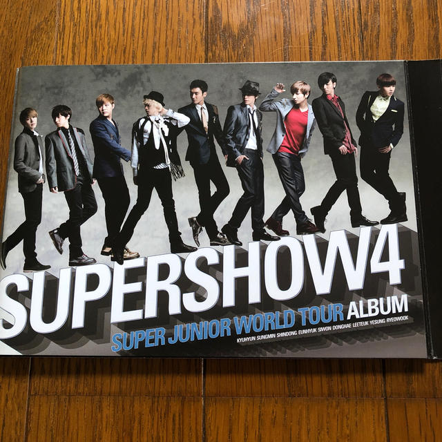 SUPER JUNIOR(スーパージュニア)のSUPER JUNIR WORLD TOUR  ALBUM エンタメ/ホビーのCD(K-POP/アジア)の商品写真